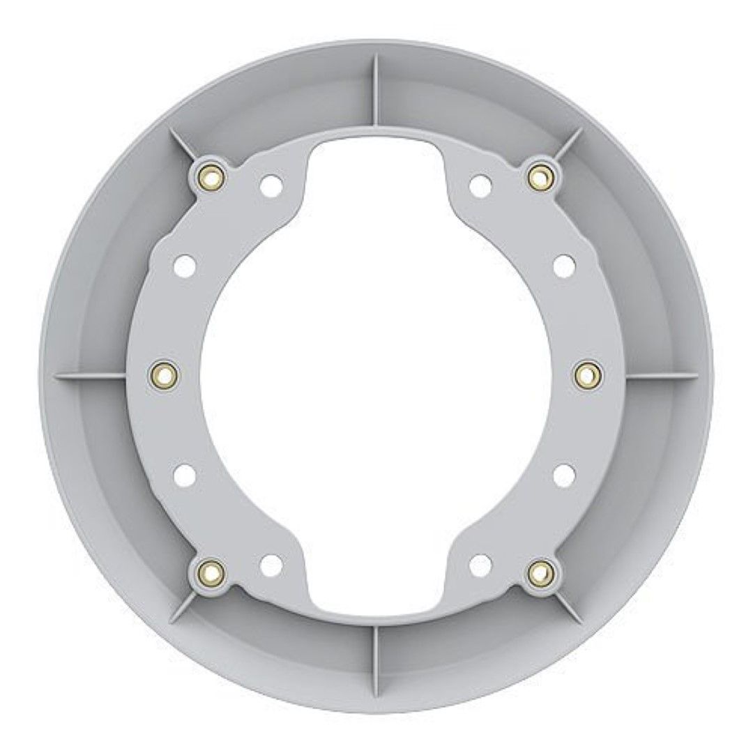 Ronde grijze Axis TP1601 adapterplaat met montagegaten en metalen schroefdraadbussen voor Axis camera-installaties.