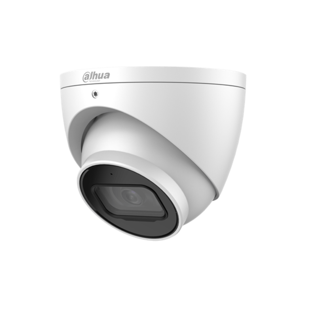 Witte Dahua WizMind S-serie dome-beveiligingscamera met 4MP lens en robuuste IP67-behuizing voor buiten.