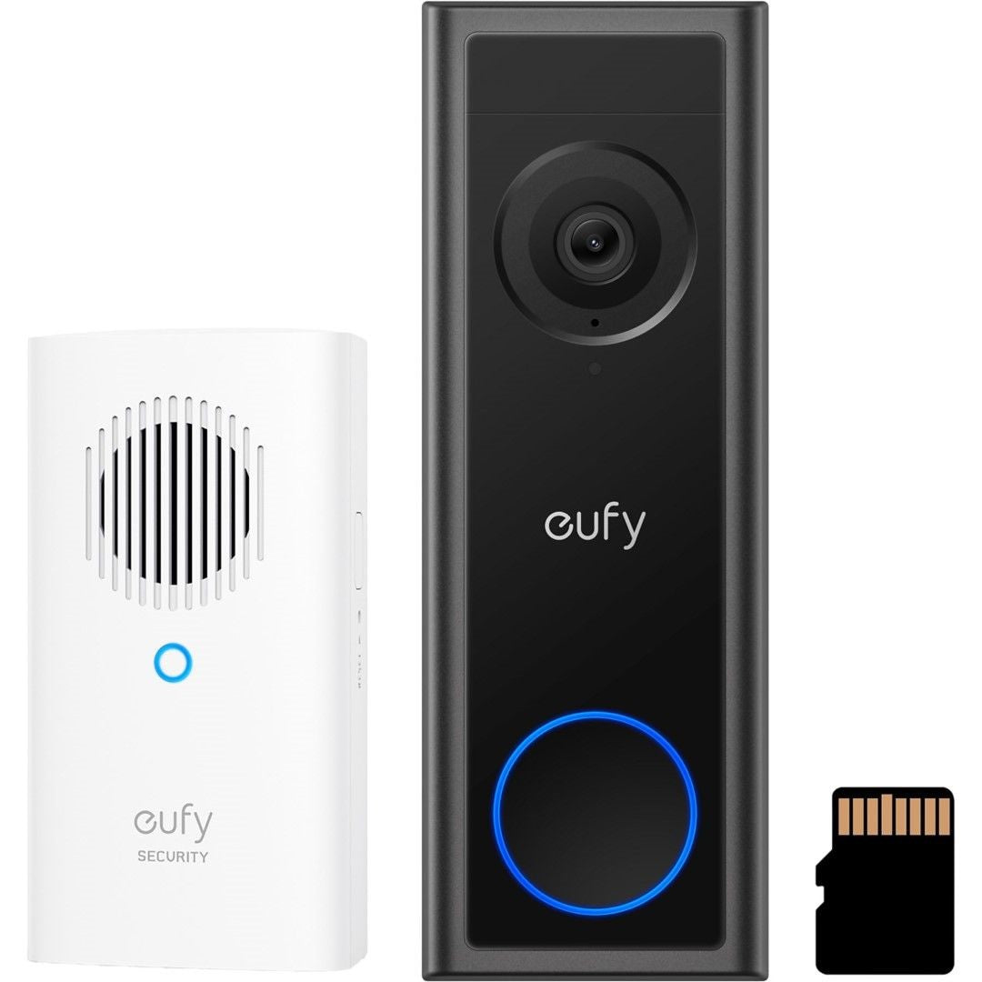 Zwarte Eufy C30 2K draadloze videodeurbel met witte gong en 32GB microSD-kaart voor slimme beveiliging.