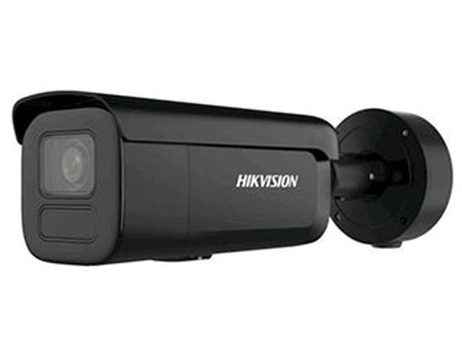 Zwarte Hikvision 4MP bullet IP-camera met varifocale lens en robuuste behuizing voor professionele buitenbewaking.