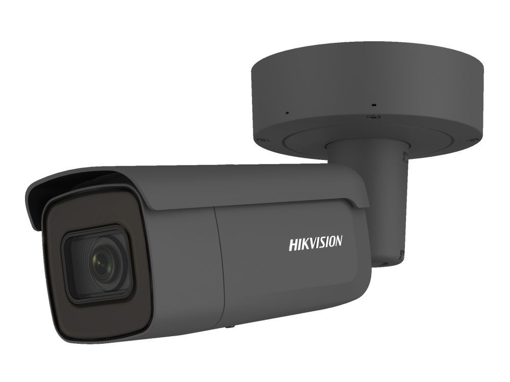 Zwarte Hikvision 8MP 4K bullet camera met varifocale lens en ronde montagevoet voor buitenbeveiliging.