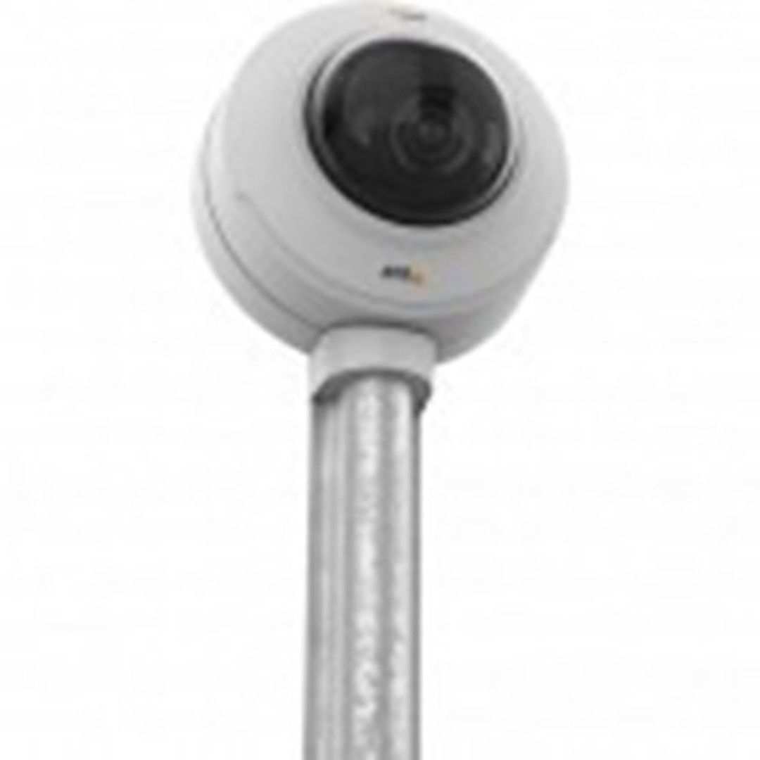 Witte Axis domecamera gemonteerd op een metalen 3/4 inch plafondpendel voor universele installatie.