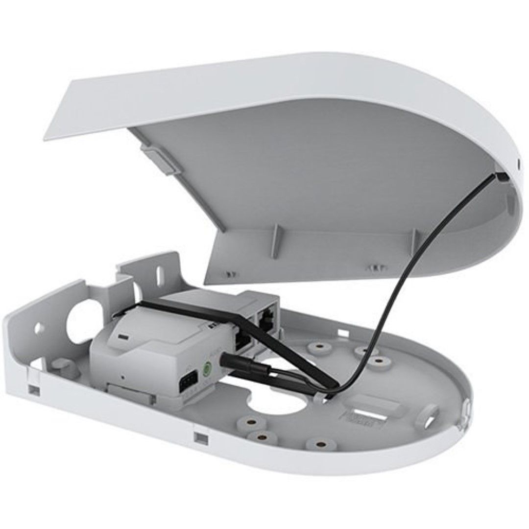 Witte Axis TM3101 wandmontage met open behuizing voor kabelbeheer en camera-aansluitingen.