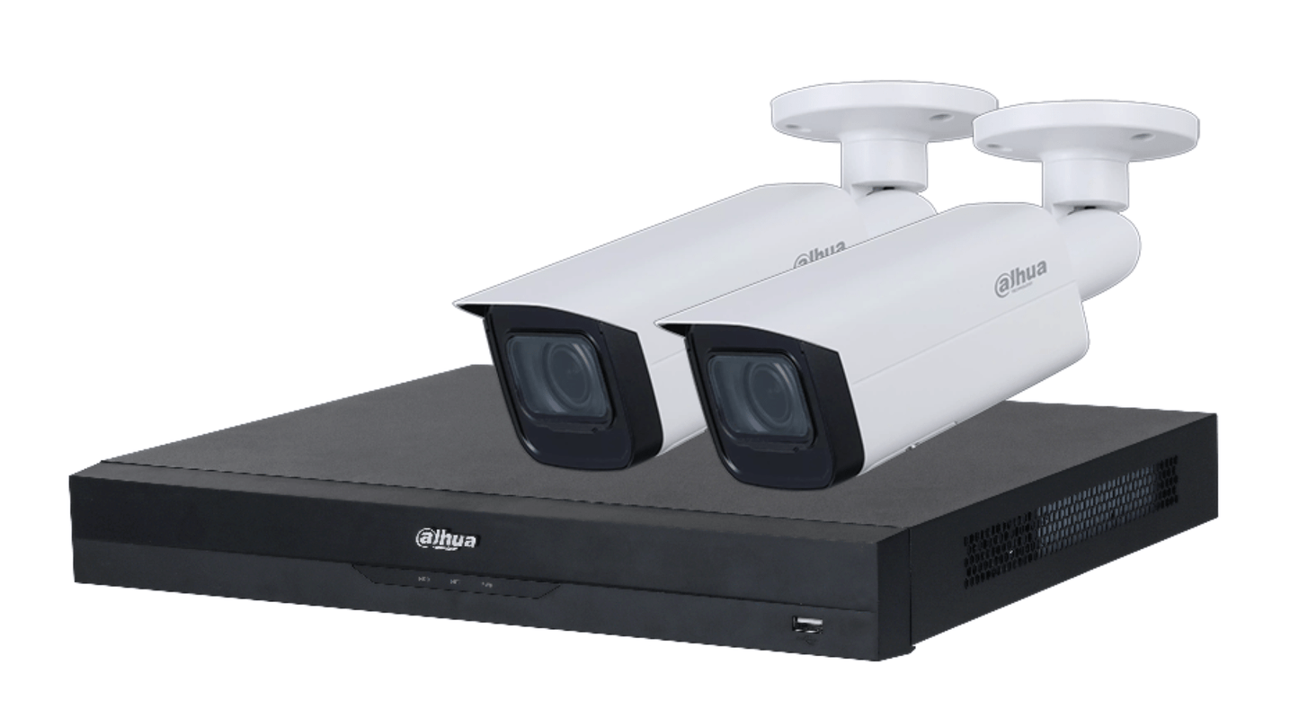 Dahua 4K beveiligingsset met twee witte bullet camera's en een zwarte 8-kanaals WizSense PoE NVR recorder.