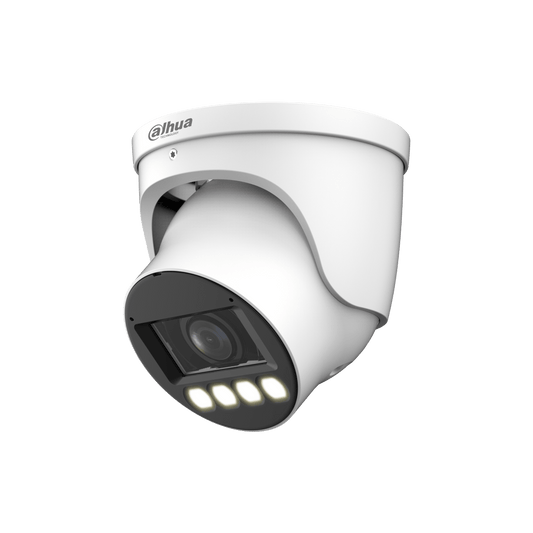 Witte Dahua WizMind 5-serie dome-beveiligingscamera met full-color lens en geïntegreerde warmlicht-LED's.