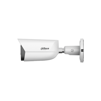 Witte Dahua WizMind bullet-beveiligingscamera met 2.8 mm lens en verstelbare muurbeugel voor buiten.