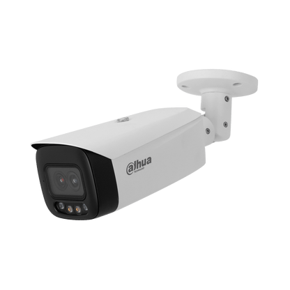 Witte Dahua WizMind bullet-beveiligingscamera met dubbele lens, IR-verlichting en verstelbare muurbeugel.