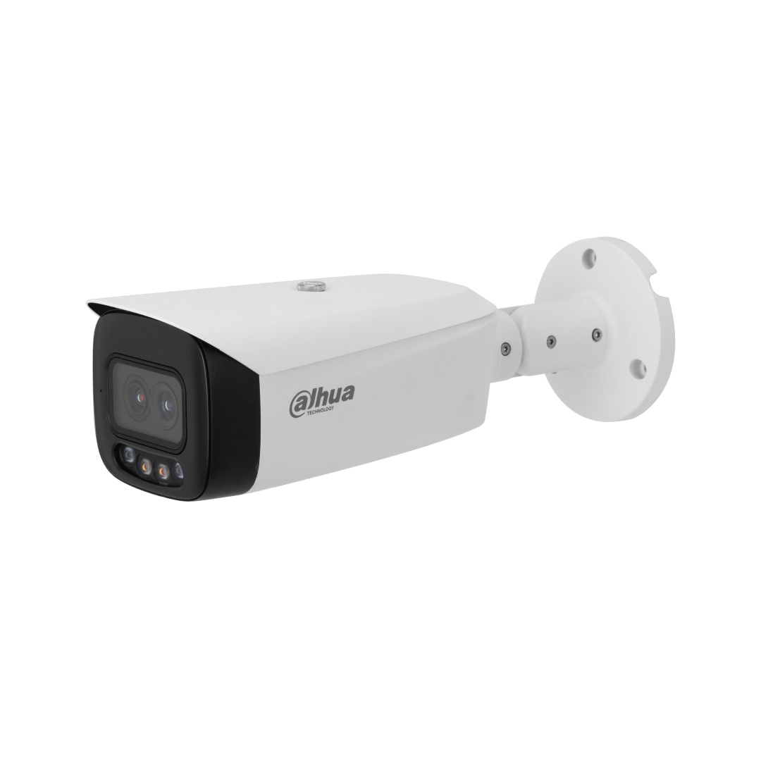 Witte Dahua WizMind bullet-beveiligingscamera met dubbele lens en geïntegreerde LED-verlichting op een wandsteun.