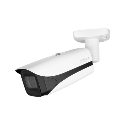 Witte Dahua IPC-HFW5842E-ZE bullet camera met zwarte lensbehuizing en verstelbare muurbeugel voor buitenbeveiliging.