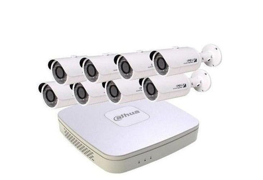 Dahua NVR recorder met acht witte bullet-beveiligingscamera's voor een compleet bewakingssysteem.