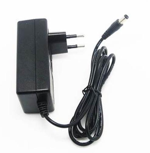 Zwarte Dahua PFM320 12V/3A EU stekkervoeding met 1,5 meter kabel voor beveiligingscamera's.