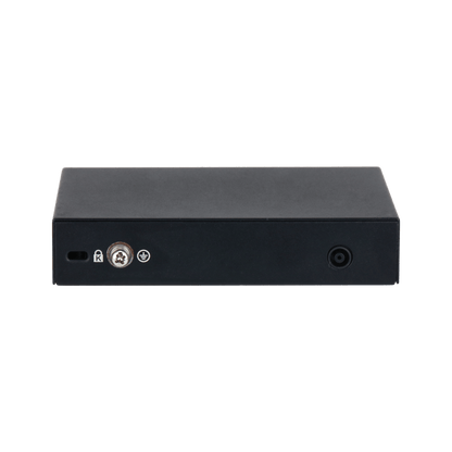 Zwarte metalen behuizing van Dahua PoE-switch met Kensington-slot, aardingspunt en voedingsingang aan de achterzijde.