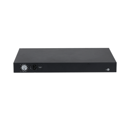 Zwarte metalen achterkant van de Dahua PFS4218-16ET-240-V3 PoE-switch met stroomaansluiting en ingebouwde ventilator.