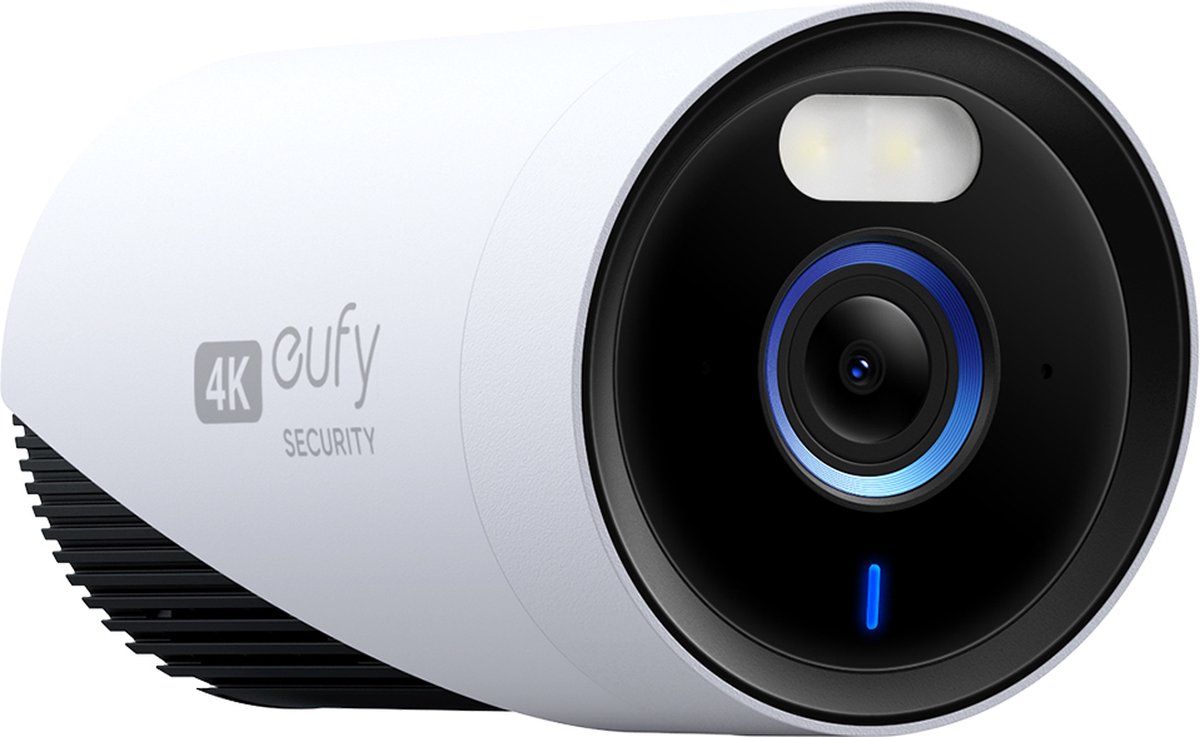 Witte Eufy E330 4K beveiligingscamera met zwarte lens, blauwe accenten en ingebouwde LED-verlichting.