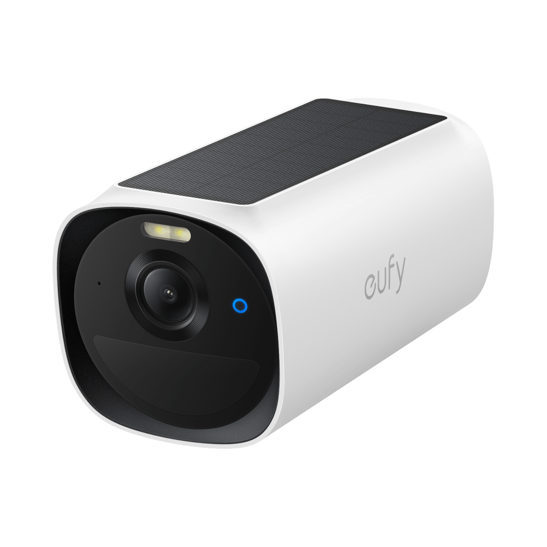 Witte Eufy E40 draadloze 2K beveiligingscamera met geïntegreerd zonnepaneel en zwarte lensmodule op een witte achtergrond.