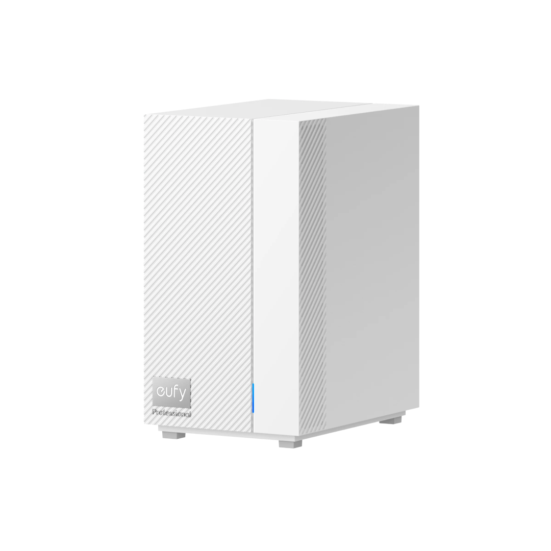 Witte Eufy HomeBase Professional S1 NVR met diagonaal gestreept design en blauw statuslampje op een witte achtergrond.