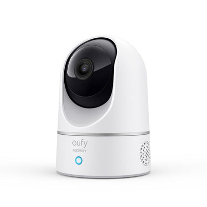 Witte Eufy Indoor Cam 2K Pan & Tilt beveiligingscamera met zwarte lens en blauwe statusindicator.
