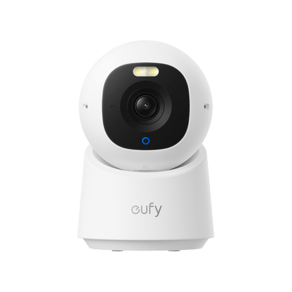 Witte Eufy Indoor Cam E30 4K beveiligingscamera met draaibare lens, zwarte cameramodule en blauw statuslampje.