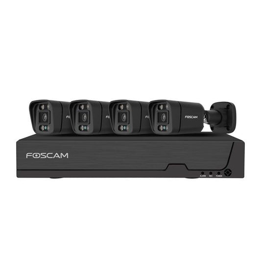 Zwarte Foscam PoE NVR-set met vier 5MP bullet camera's en 2TB harde schijf voor buitenbeveiliging.