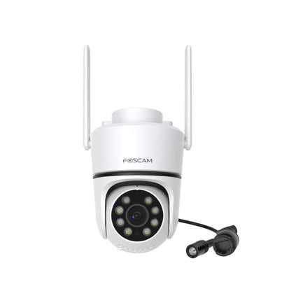 Witte Foscam PD5 5MP pan-tilt beveiligingscamera met twee antennes en infrarood nachtzicht voor binnen en buiten.