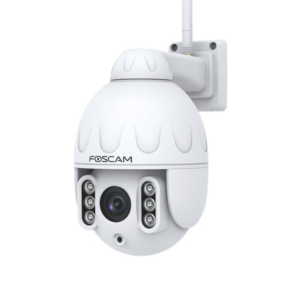 Witte Foscam SD4 outdoor PTZ-beveiligingscamera met 4MP lens, infrarood nachtzicht en draadloze WiFi-antenne.