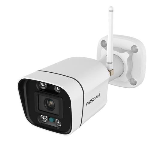 Witte Foscam V8P 8MP WiFi bullet camera voor buiten met spotlight en antenne op een witte achtergrond.