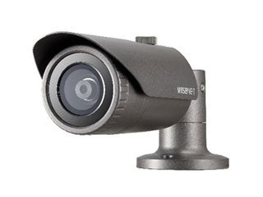 Grijze Hanwha QNO-8010R 5MP outdoor bullet beveiligingscamera met 2.8mm lens en verstelbare montagevoet.