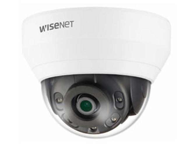 Wisenet Hanwha QNV-6012R1 witte outdoor dome beveiligingscamera met 2MP lens en infrarood nachtzicht.