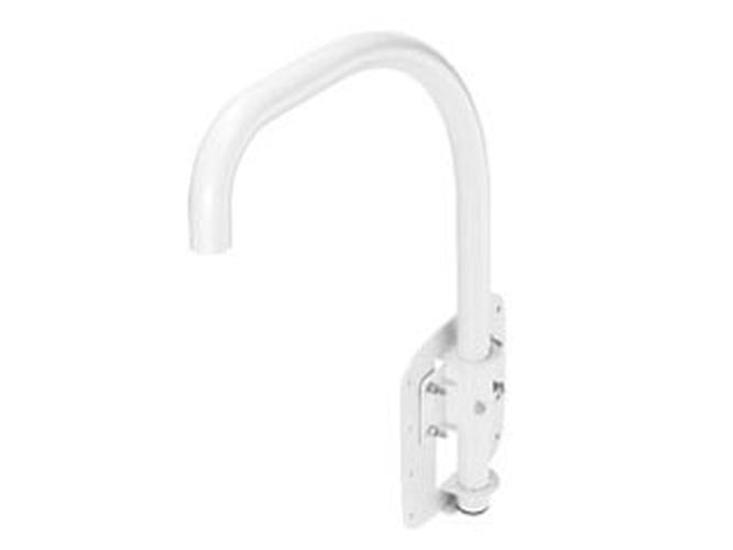 Witte Hanwha SBP-300LMW weerbestendige montagebeugel voor buiten met robuust gebogen ontwerp.