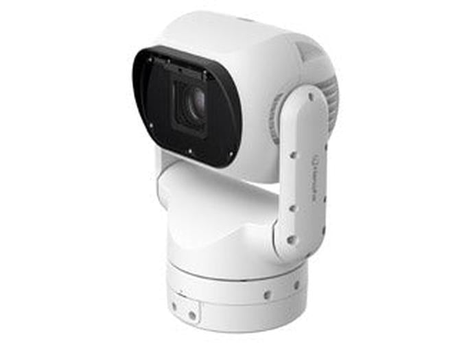 Witte Hanwha TNP-A6550RW PTZ-beveiligingscamera met 55x optische zoom en zwarte lensbehuizing voor buiten.