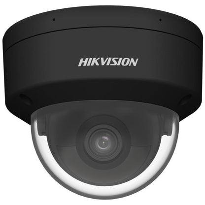 Zwarte Hikvision 4MP AcuSense dome IP-camera met vandaalbestendige behuizing en heldere lens voor buiten.