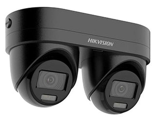 Zwarte Hikvision 4MP panoramische bullet camera met dubbele lens voor 180 graden beeld en actieve afschrikking.
