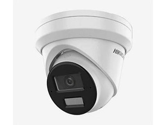 Witte Hikvision 8MP 4K AcuSense dome beveiligingscamera met zwarte lensmodule en ingebouwde microfoon.