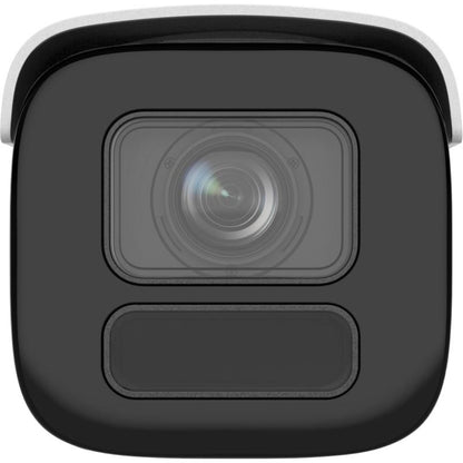 Witte Hikvision 4MP bullet IP-camera met zwarte lensmodule en ingebouwde actieve afschrikking.
