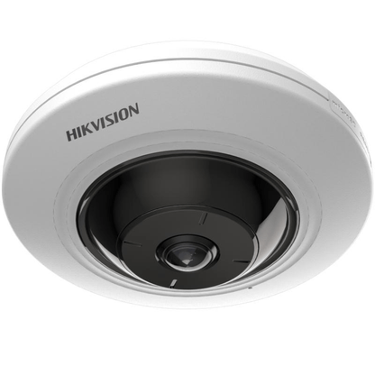 Witte Hikvision 5MP fisheye dome IP-camera met panoramische lens in een compacte, ronde behuizing.