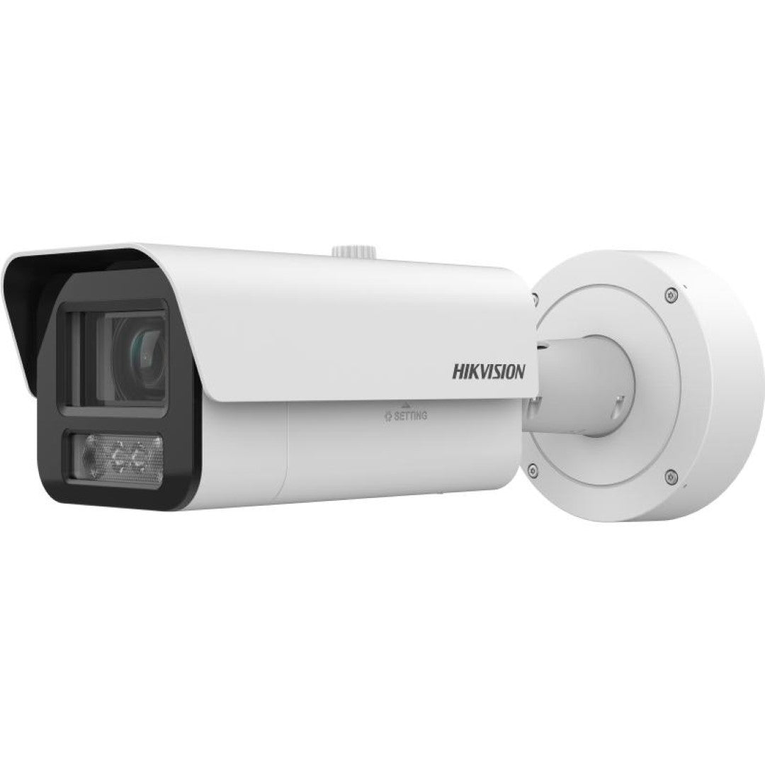 Witte Hikvision 8MP AI bullet IP-camera met varifocale lens en robuuste behuizing voor professionele buitenbewaking.