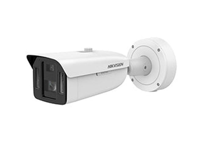 Witte Hikvision 4MP AI bullet camera met varifocale lens en muurbeugel voor buitenbeveiliging.