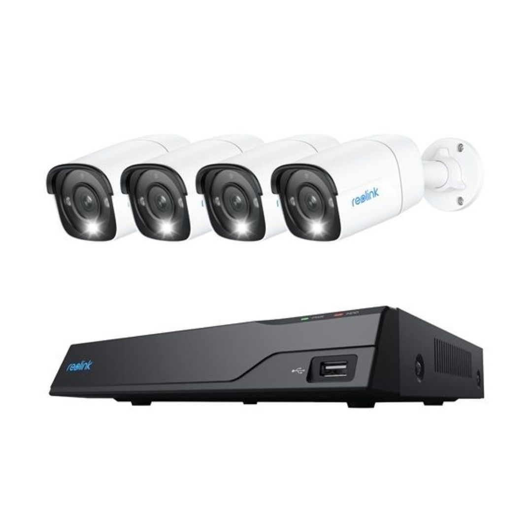 Reolink bewakingsset met vier witte 12MP PoE bullet camera's met spotlight en een zwarte 8-kanaals NVR recorder.