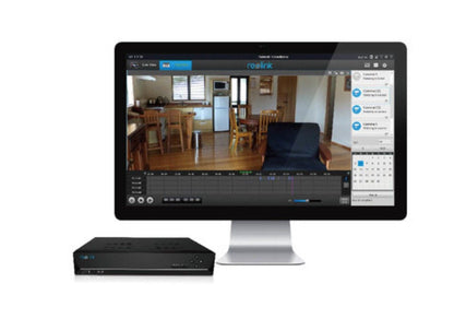 Zwarte Reolink 8-kanaals PoE NVR recorder met monitor waarop de Reolink desktop software voor camerabeheer zichtbaar is.