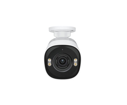 Witte Reolink 8MP PoE bulletcamera met 5x optische zoomlens en ingebouwde LED-spotlights voor nachtzicht.