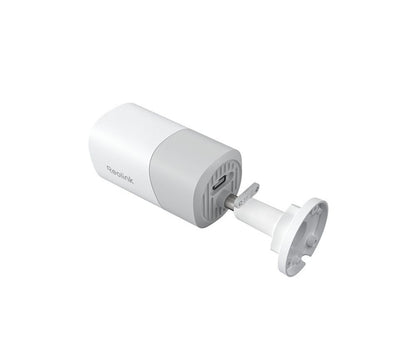 Witte Reolink 8MP PoE bulletcamera met 5x optische zoom en verstelbare muurbeugel voor buiten.