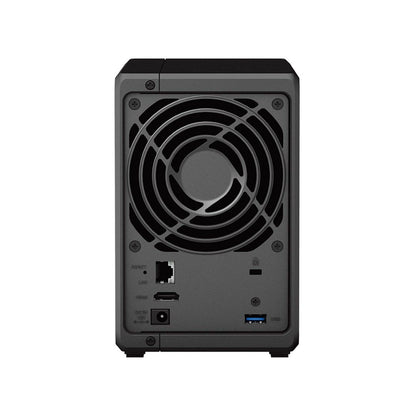 Achterkant van de zwarte Synology DVA1622 NVR met koelventilator, HDMI-poort, LAN-aansluiting en USB-poort.