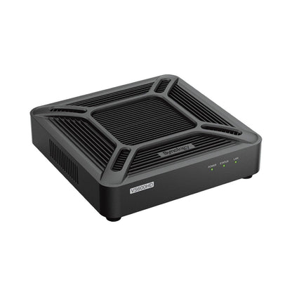 Zwarte Synology VS600HD bewakingsclient met een compact, geribbeld ontwerp en drie groene statusindicatielampjes.
